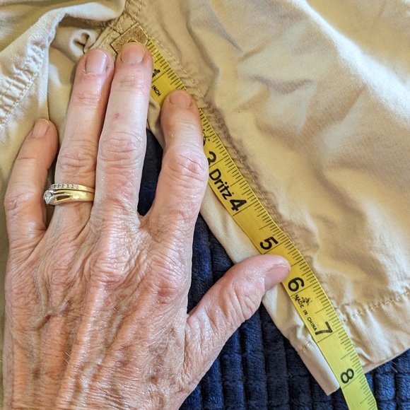 Natural Reflections - women’s beige khaki cargo cotton shorts Sz 10 - Picture 10 of 12